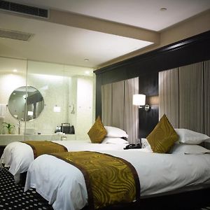 Superior Twin Room No Window
